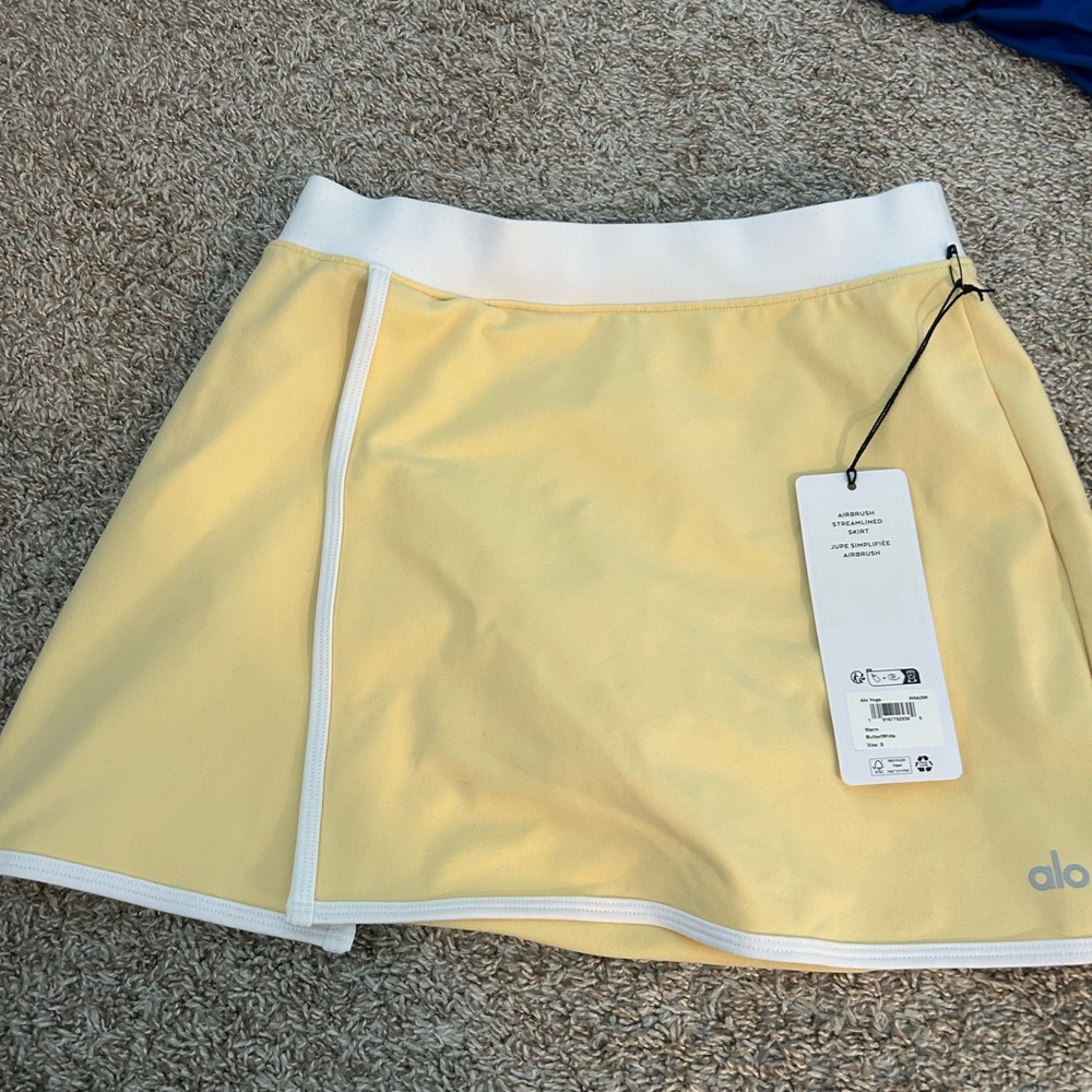 Alo streamlined skirt - Picture 4 of 5